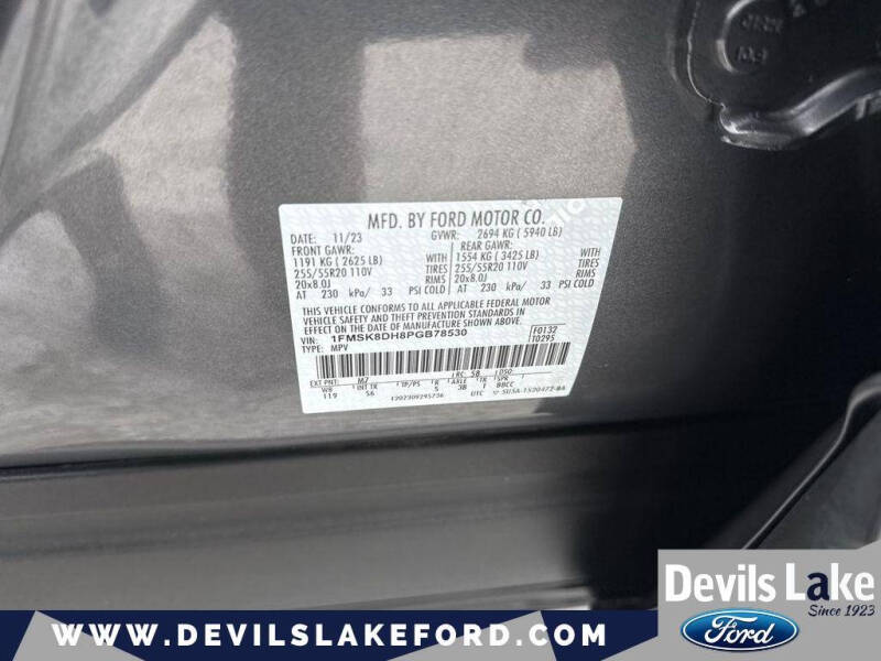 2023 Ford Explorer XLT