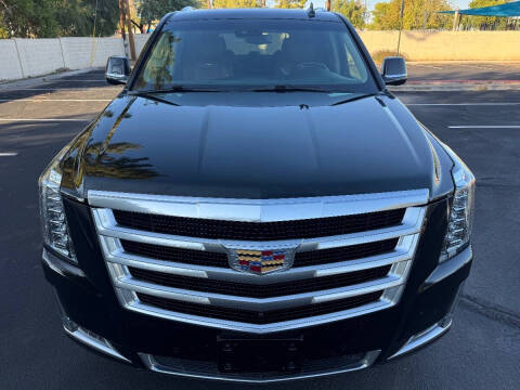 2019 Cadillac Escalade Luxury