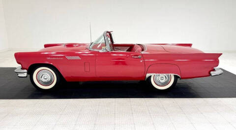 1957 Ford Thunderbird
