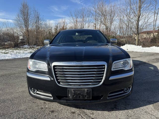2012 Chrysler 300 C Luxury Series