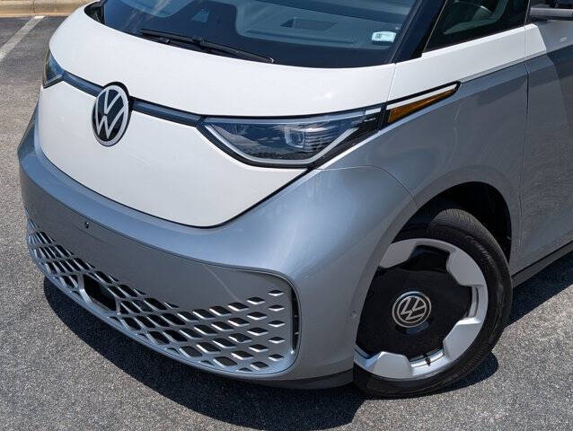 2025 Volkswagen ID. Buzz Pro S Plus