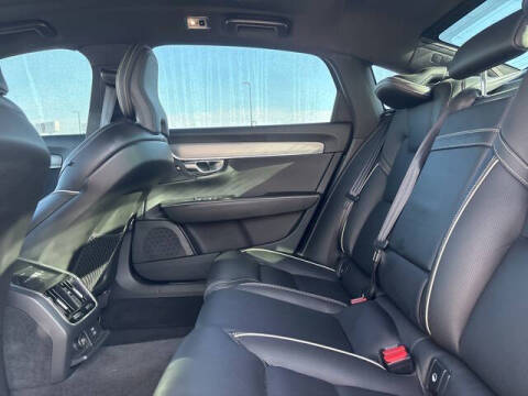 2020 Volvo S90 T6 R-Design