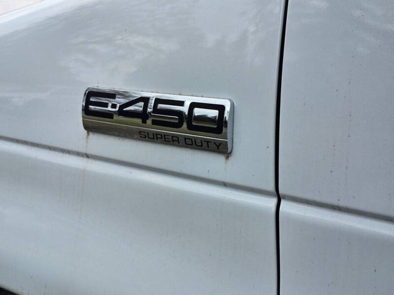 2025 Ford E-Series