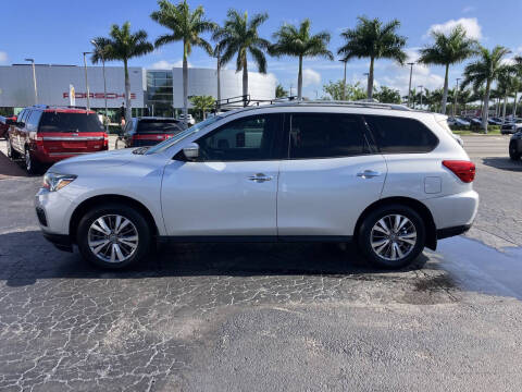 2019 Nissan Pathfinder S