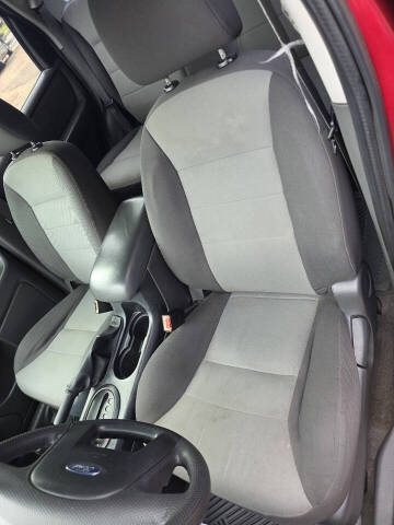 2006 Ford Escape XLS