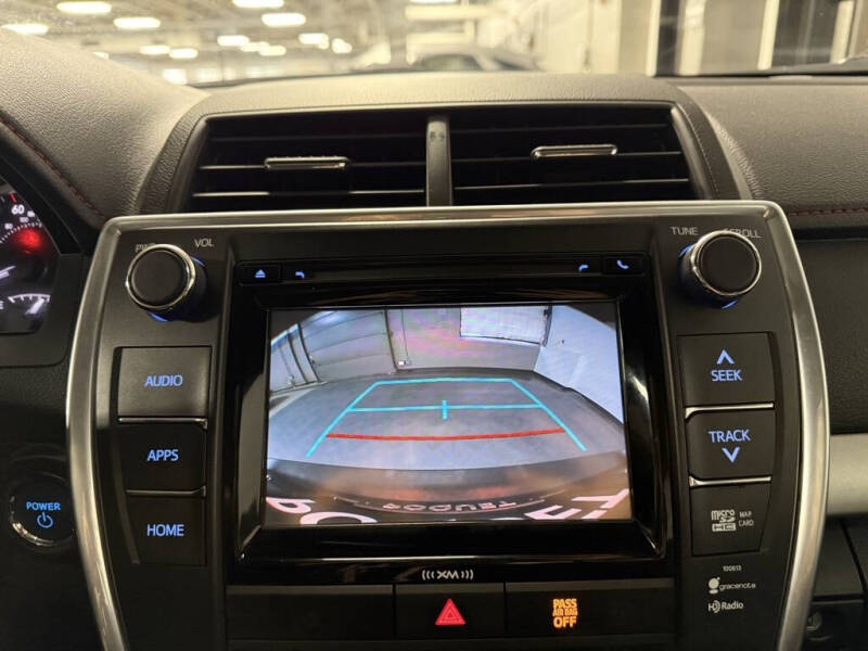 2016 Toyota Camry Hybrid SE