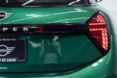 2025 MINI Hardtop 2 Door Cooper S Signature Trim