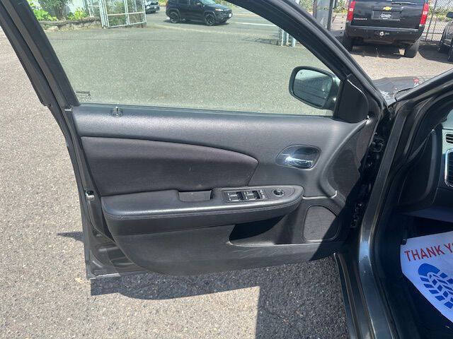 2013 Chrysler 200 Touring