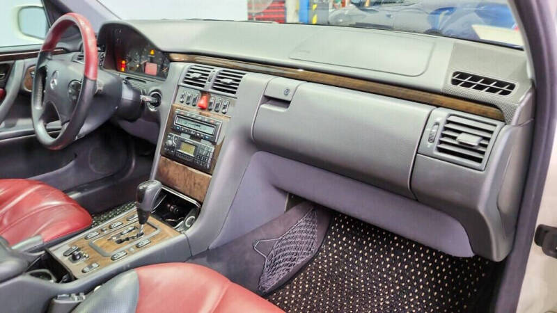 2002 Mercedes-Benz E-Class E 55 AMG