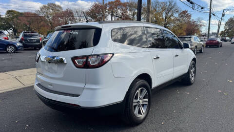 2017 Chevrolet Traverse LT