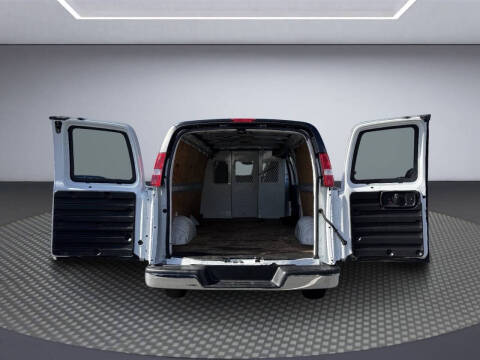 2021 GMC Savana 2500