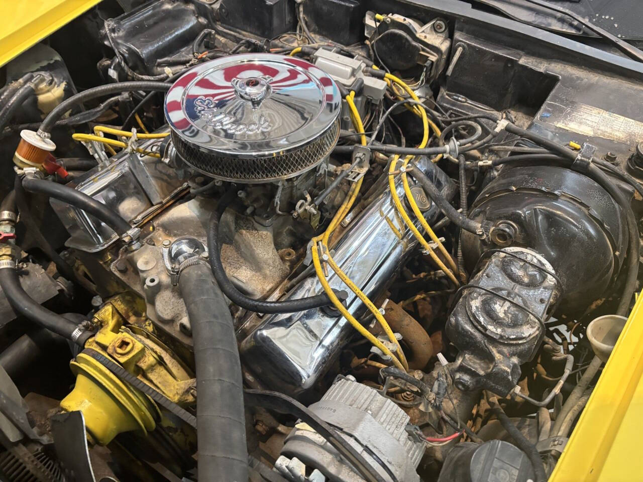 1975 Chevrolet Corvette 19