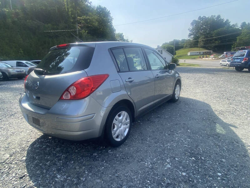 2010 Nissan Versa 1.8 S