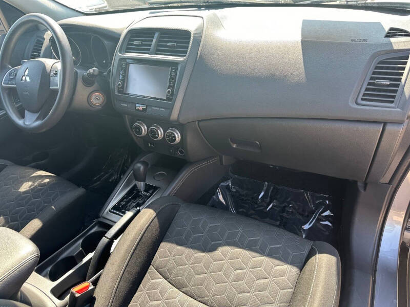 2020 Mitsubishi Outlander Sport ES