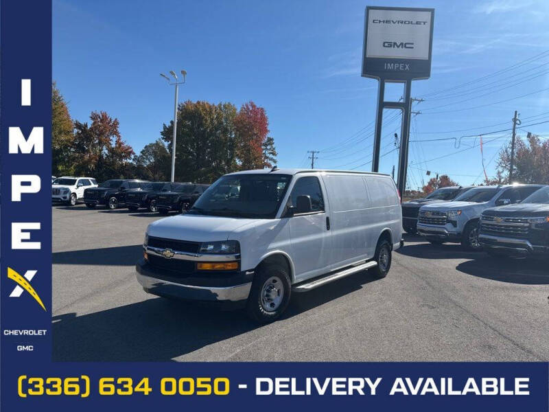 2023 Chevrolet Express Cargo Work Van's photo