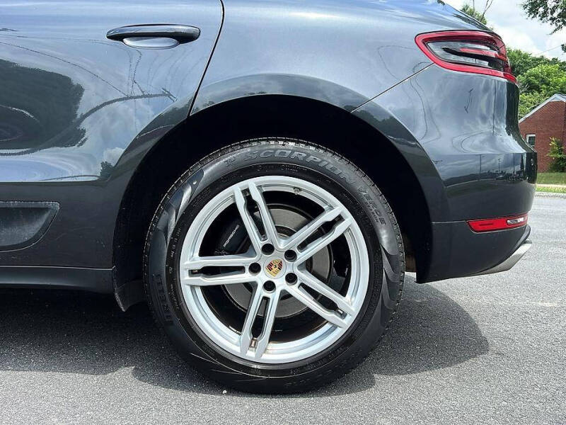 2018 Porsche Macan