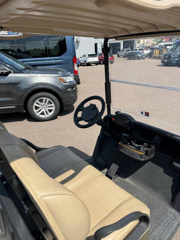 2020 E-Z-GO RXV ELiTE