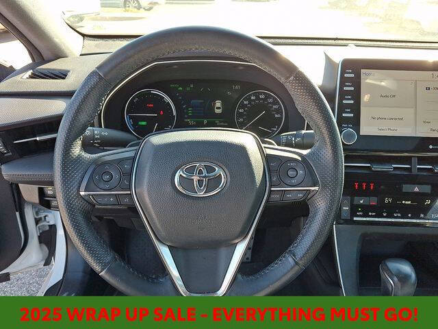 2022 Toyota Avalon Hybrid XSE Nightshade