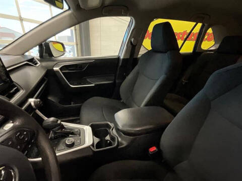 2019 Toyota RAV4 Hybrid LE