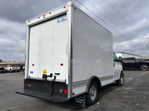 2025 Chevrolet Express 3500