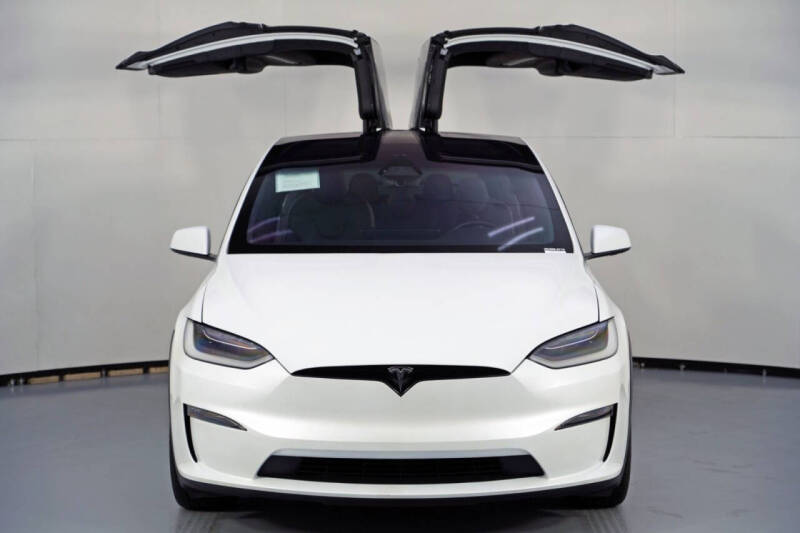 2023 Tesla Model X Standard Range