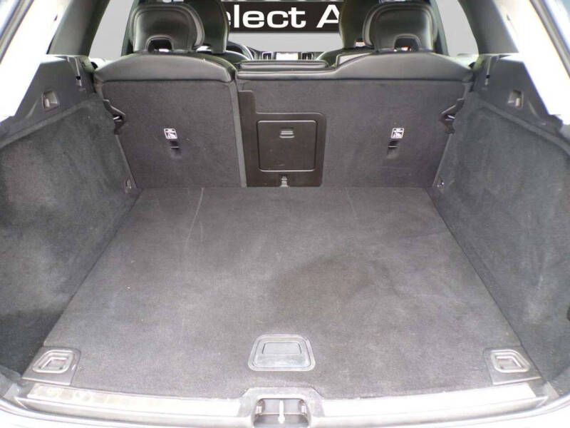 2023 Volvo XC60 B5 Core