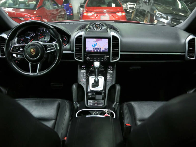 2018 Porsche Cayenne S