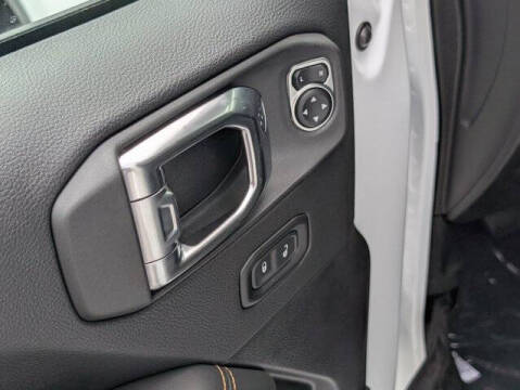 2025 Jeep Gladiator High Tide