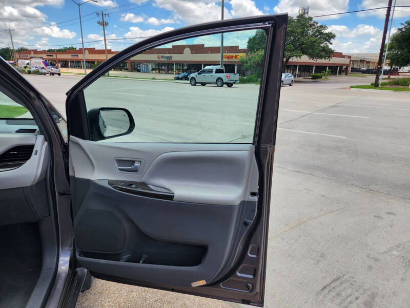 2017 Toyota Sienna