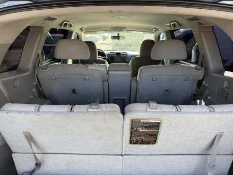 2011 Toyota Highlander SE