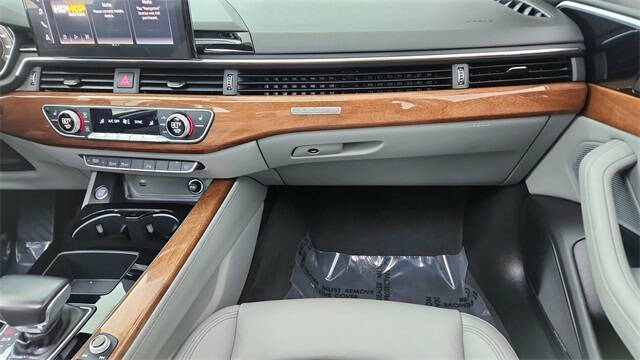 2024 Audi A4 quattro Premium Plus 40 TFSI