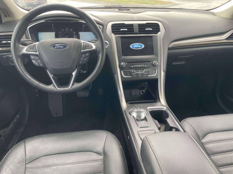 2018 Ford Fusion SE