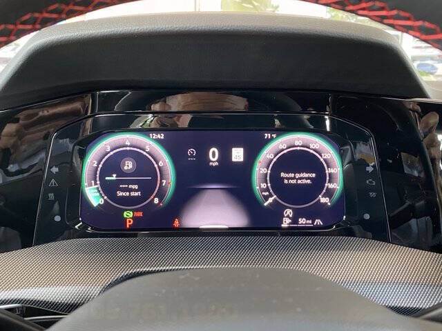 2025 Volkswagen Golf GTI SE