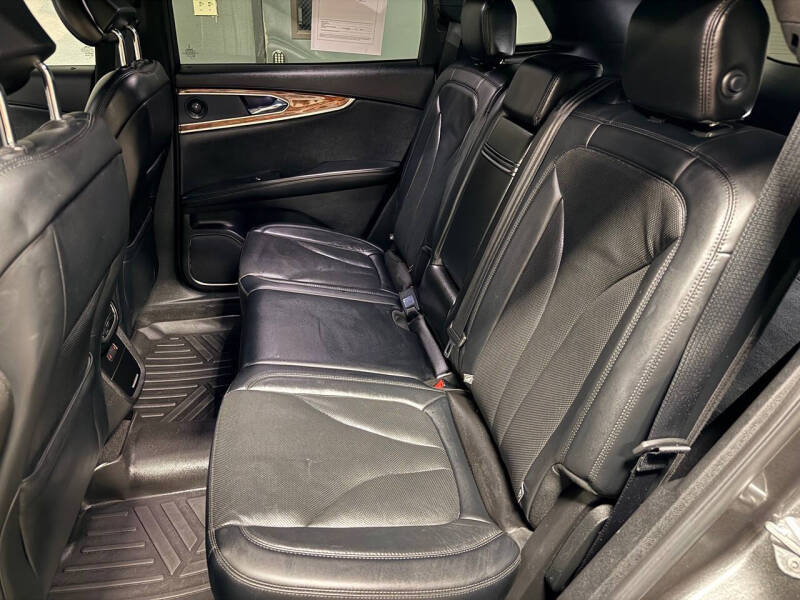 2019 Lincoln Nautilus Reserve