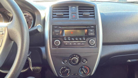 2015 Nissan Versa 1.6 S