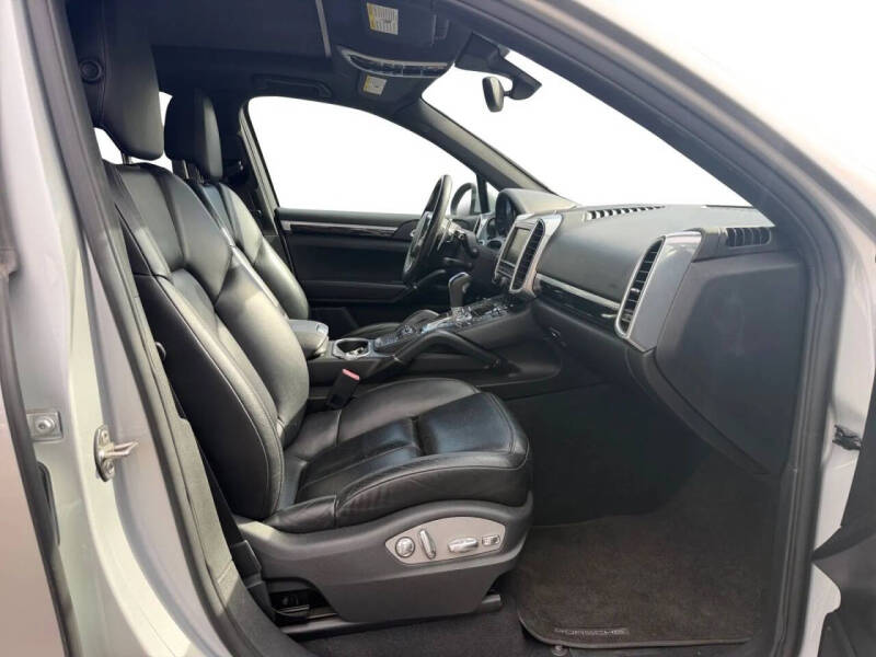 2011 Porsche Cayenne S