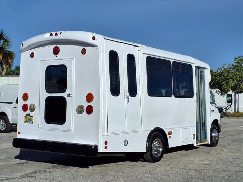 2018 Ford E-Series E-450 SD