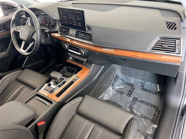 2021 Audi Q5 quattro Prestige 45 TFSI