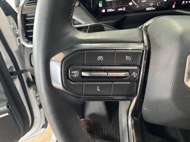 2024 GMC Acadia AT4