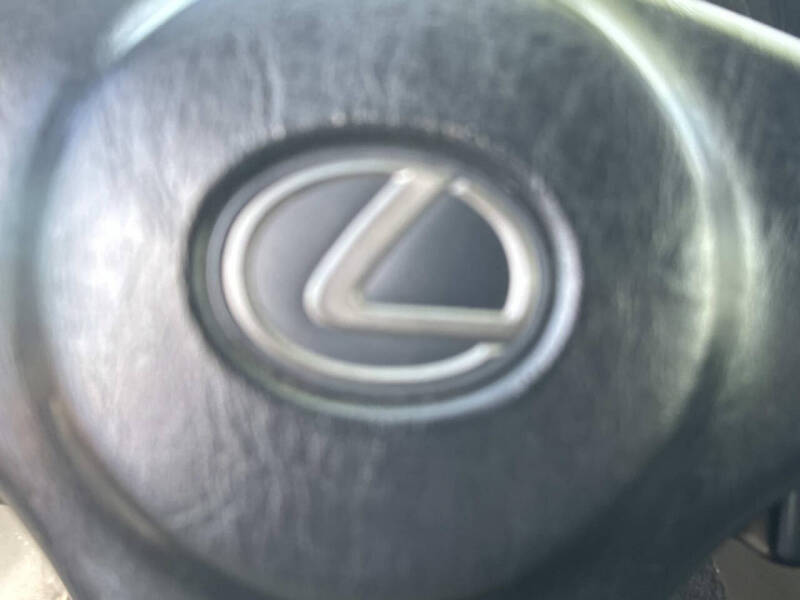 2002 Lexus IS 300