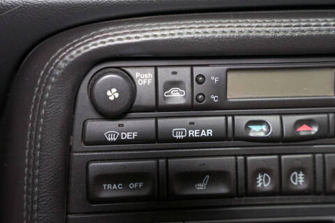 2001 Jaguar XKR