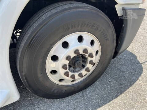 2014 Freightliner Cascadia