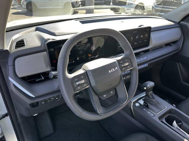 2027 Kia Seltos LX
