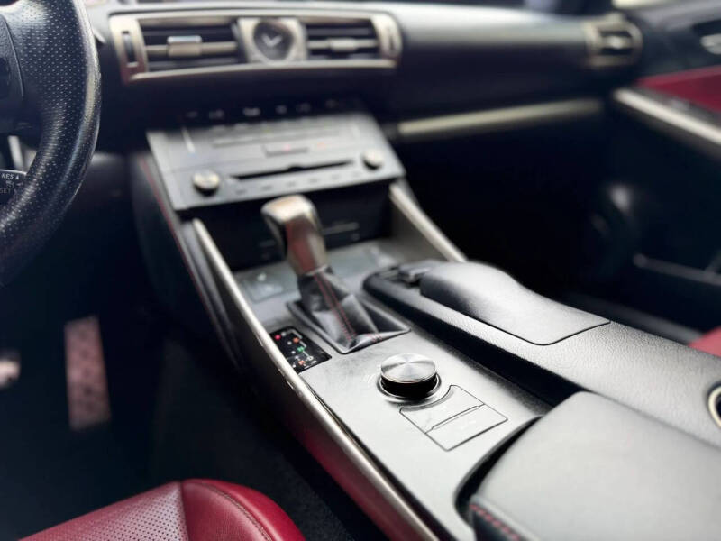 2016 Lexus IS 200t