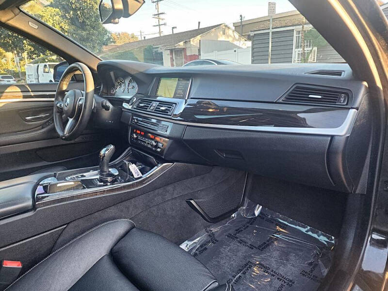 2014 BMW 5 Series 550i