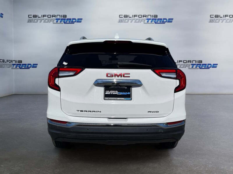 2022 GMC Terrain SLT