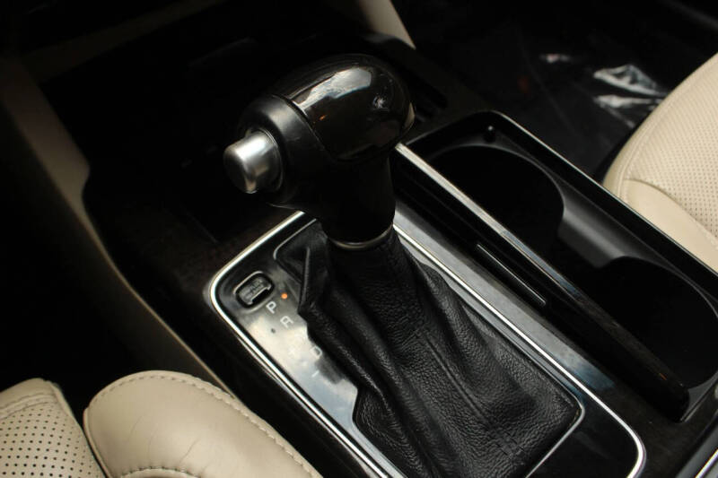 2014 Kia Cadenza Premium