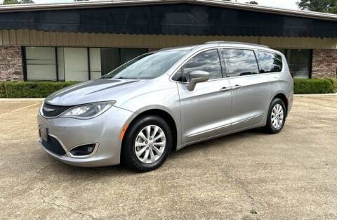 2017 Chrysler Pacifica for sale at Nolan Brothers Motor Sales in Tupelo MS