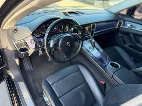 2012 Porsche Panamera