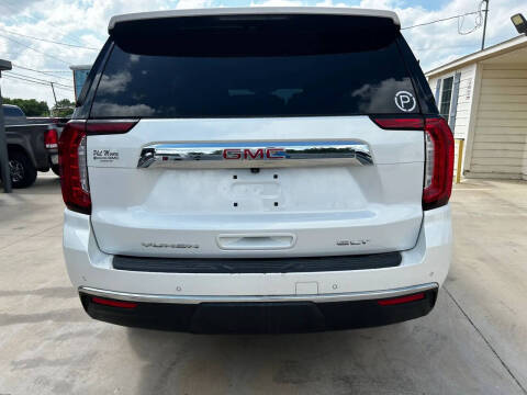 2023 GMC Yukon SLT